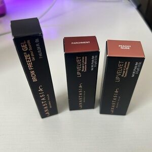 ✨ Anastasia Beverly Hills Set NIB Brow Freeze Gel & 2 Lip Velvets 💄